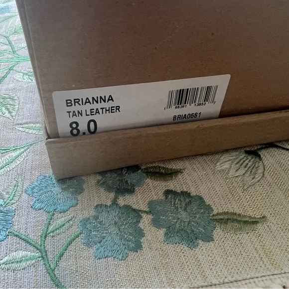 Steve Madden Women's Brianna Tan Wedge Sandals NWT - Picture 6 of 6